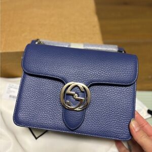 NEW GUCCI Interlocking GG Blue Leather Shoulder / Crossbody Chain Bag